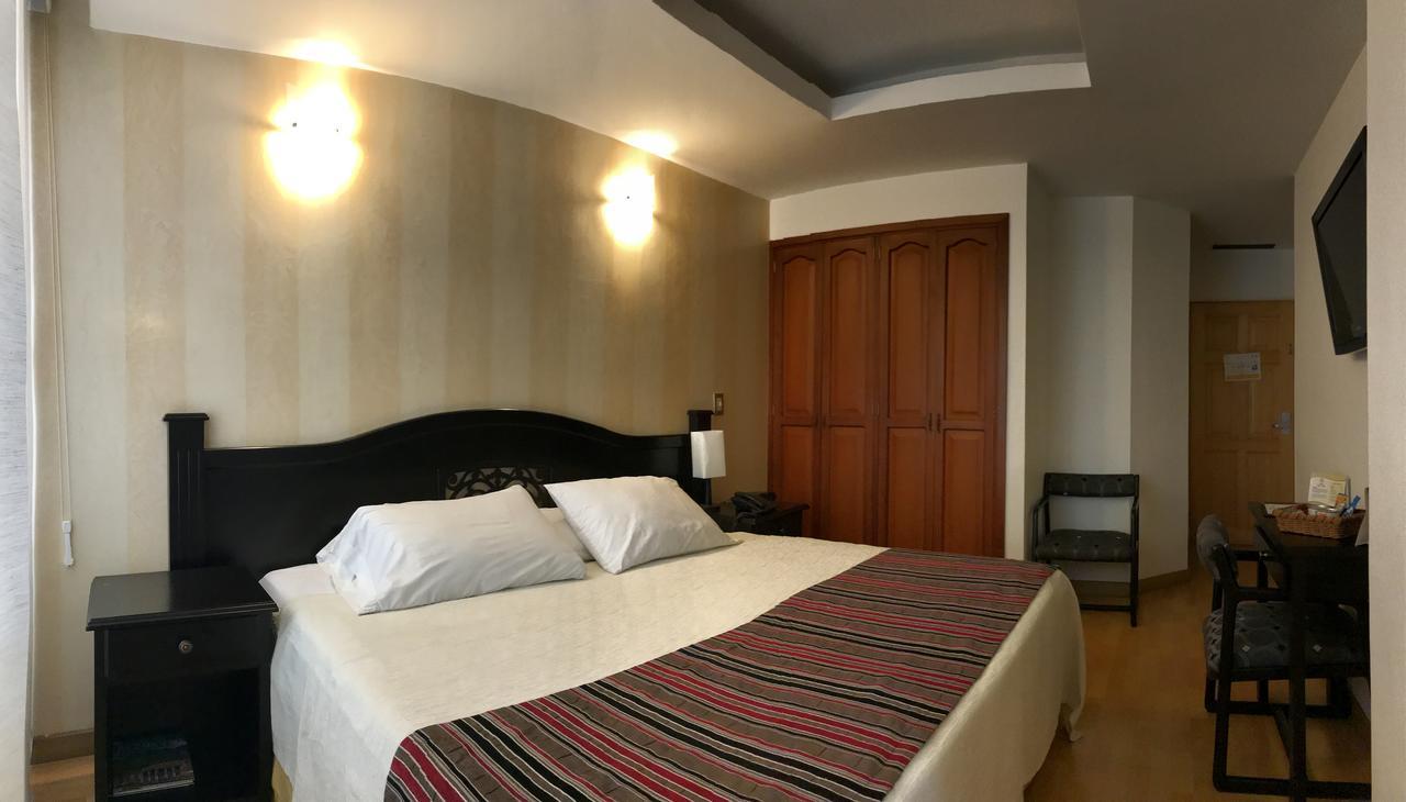 ארמניה Hotel Bolivar Plaza מראה חיצוני תמונה